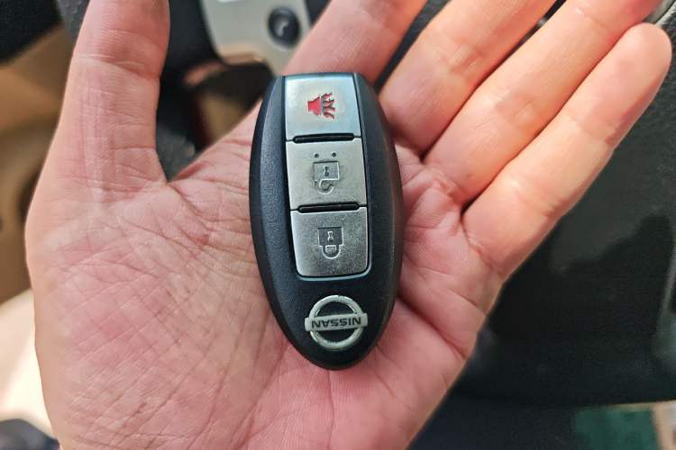 Used Nissan Qashqai 2012 2.0 XL Fire CVT 2WD Vehicle Key