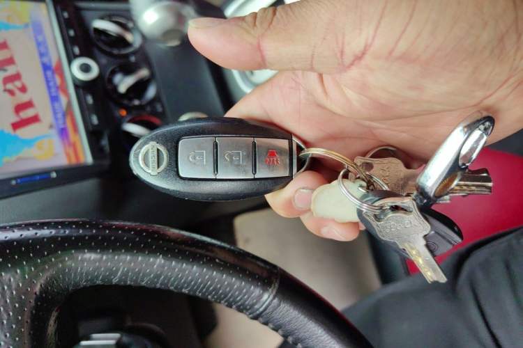 Used Nissan Qashqai 2012 2.0 XL Fire CVT 2WD Vehicle Key