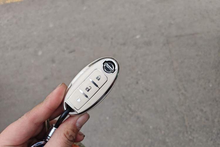 Used Nissan Qashqai 2012 2.0 XL Fire CVT 2WD Vehicle Key