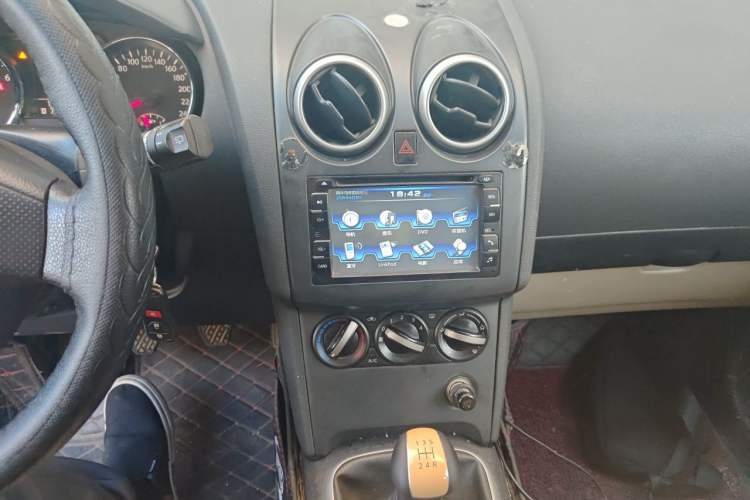Used Nissan Qashqai 2012 1.6XE Wind 5MT 2WD Audio And AC Panel