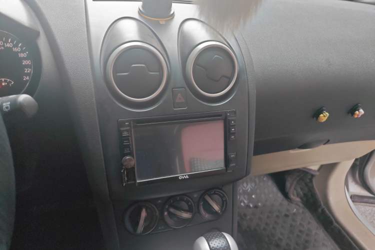 Used Nissan Qashqai 2012 2.0 XL Fire CVT 2WD Audio And AC Panel