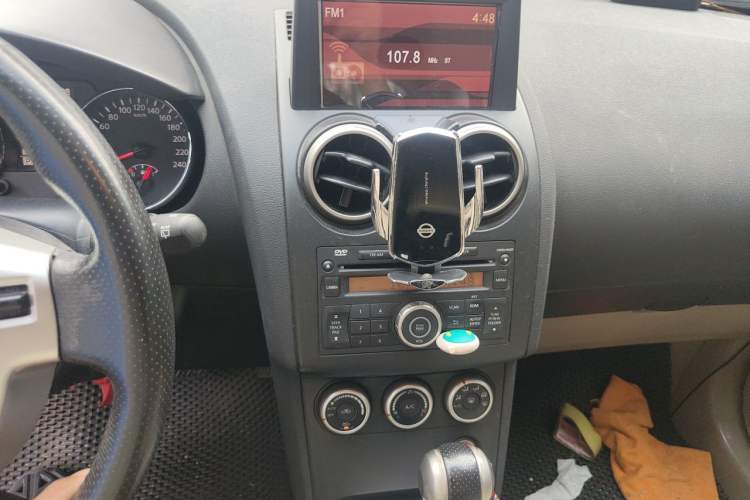 Used Nissan Qashqai 2012 2.0 XV LE CVT 2WD Audio And AC Panel