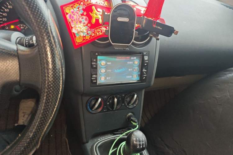 Used Nissan Qashqai 2012 2.0 XL Fire 6MT 2WD Audio And AC Panel
