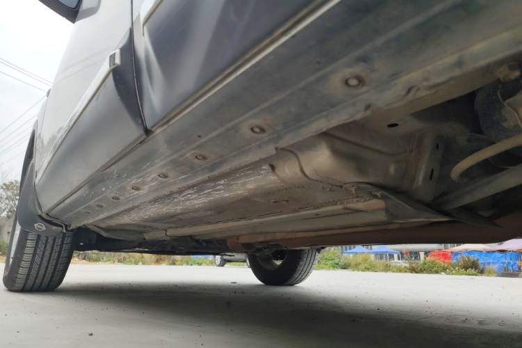 Used Nissan Qashqai 2012 2.0 XL Fire CVT 2WD Chassis Rear Left