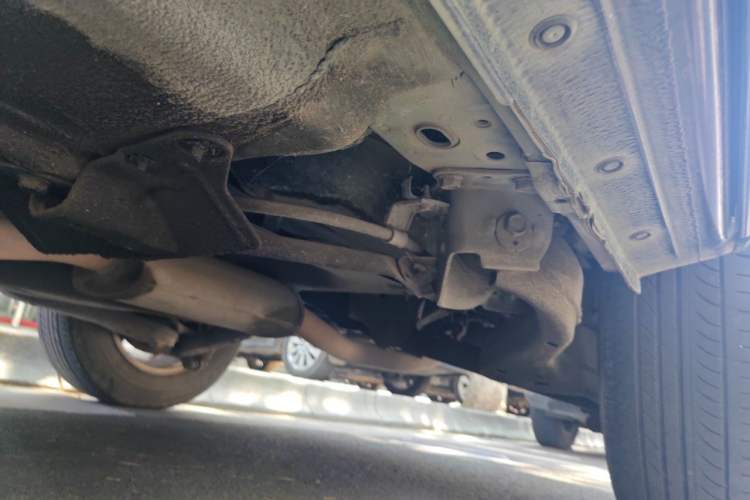Used Nissan Qashqai 2012 2.0 XL Fire CVT 2WD Chassis Rear Left