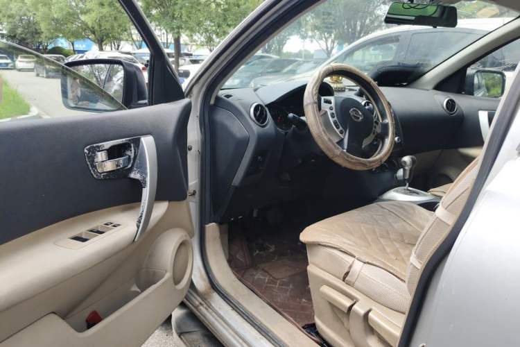 Used Nissan Qashqai 2012 2.0 XL Fire CVT 2WD Driver Seat