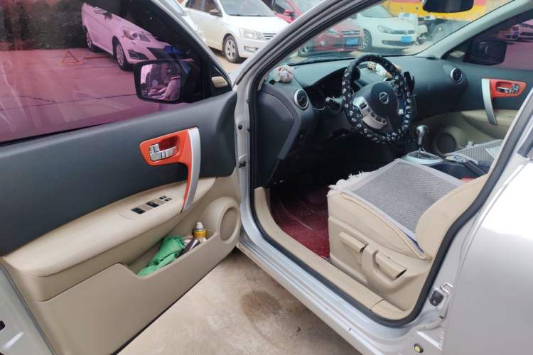 Used Nissan Qashqai 2012 2.0 XL Fire CVT 2WD Driver Seat