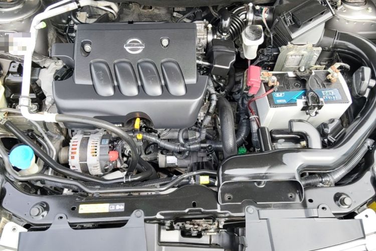 Used Nissan Qashqai 2012 2.0 XL Fire CVT 2WD Engine Bay