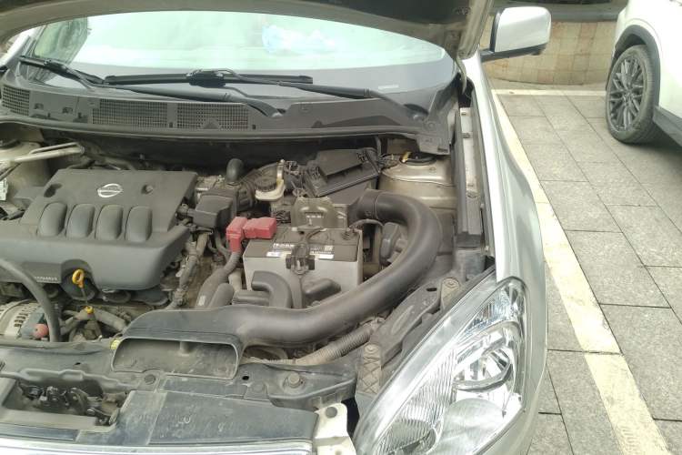 Used Nissan Qashqai 2012 2.0 XV LE CVT 2WD Engine Bay Left