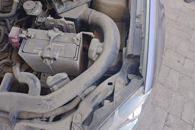 Used Nissan Qashqai 2012 1.6XE Wind 5MT 2WD Engine Bay Left