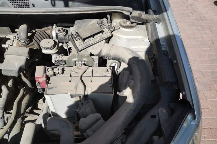 Used Nissan Qashqai 2012 2.0 XL Fire 6MT 2WD Engine Bay Left