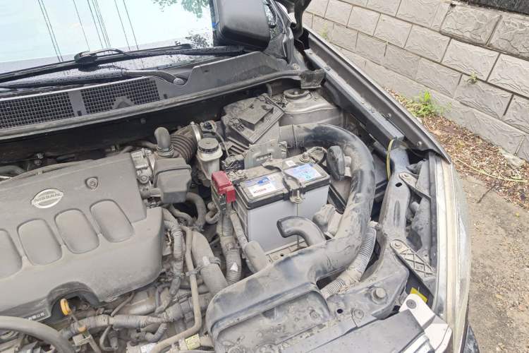 Used Nissan Qashqai 2012 2.0 XL Fire 6MT 2WD Engine Bay Left