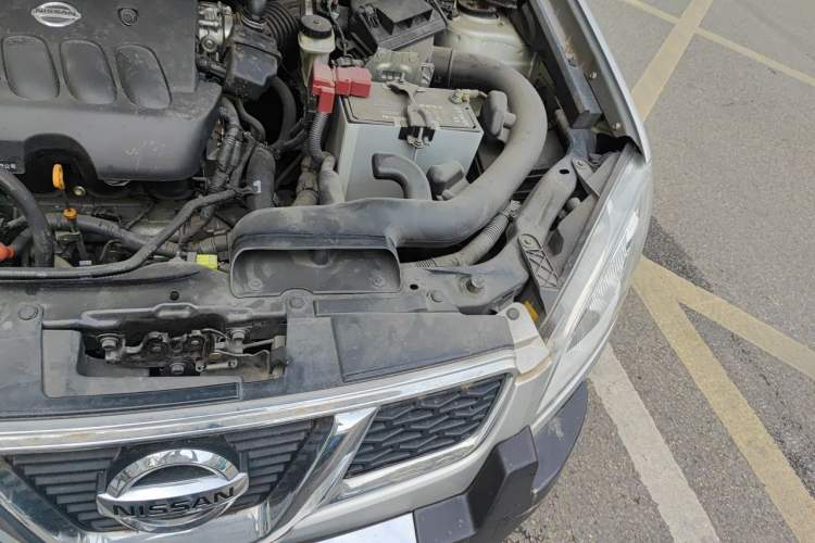 Used Nissan Qashqai 2012 2.0 XL Fire 6MT 2WD Engine Bay Left