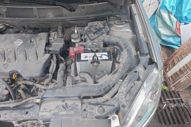 Used Nissan Qashqai 2012 2.0 XL Fire CVT 2WD Engine Bay Left