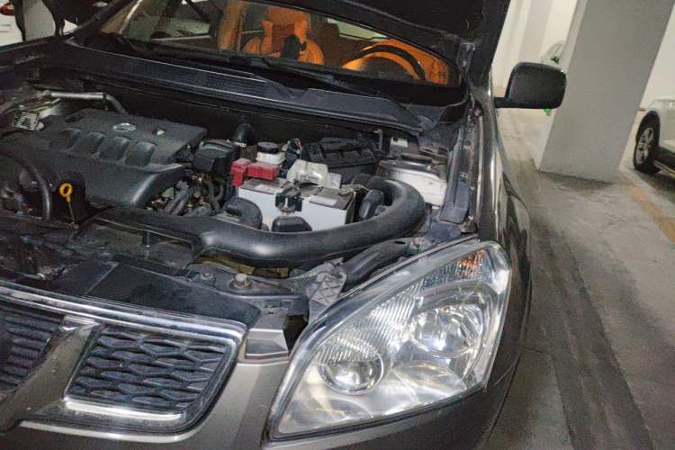 Used Nissan Qashqai 2012 2.0 XL Fire CVT 2WD Engine Bay Left