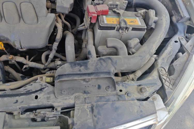 Used Nissan Qashqai 2012 2.0 XL Fire CVT 2WD Engine Bay Left