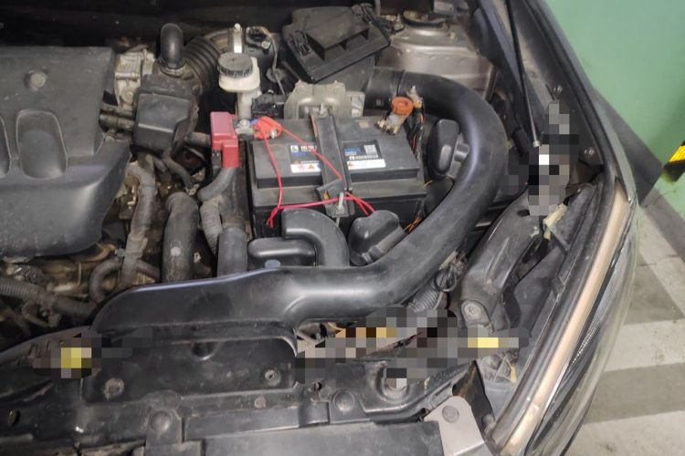 Used Nissan Qashqai 2012 2.0 XV LE CVT 2WD Engine Bay Left