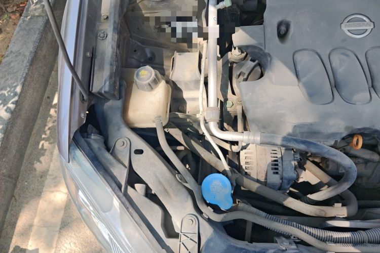 Used Nissan Qashqai 2012 2.0 XL Fire 6MT 2WD Engine Bay Right