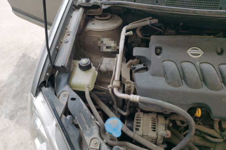 Used Nissan Qashqai 2012 2.0 XV Dragon CVT 4WD Engine Bay Right
