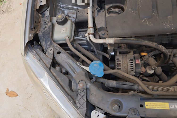Used Nissan Qashqai 2012 1.6XE Wind 5MT 2WD Engine Bay Right