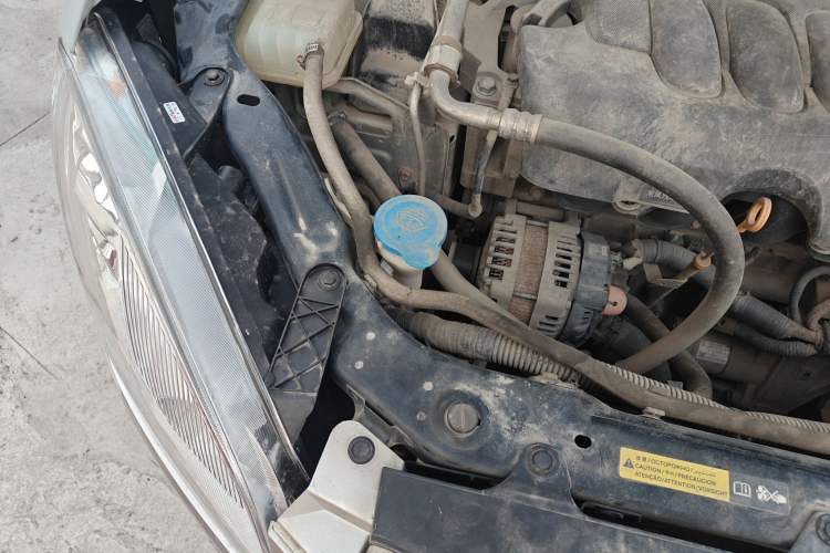 Used Nissan Qashqai 2012 2.0 XL Fire 6MT 2WD Engine Bay Right