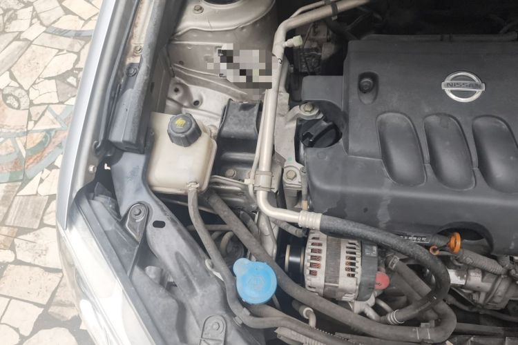 Used Nissan Qashqai 2012 2.0 XL Fire CVT 2WD Engine Bay Right