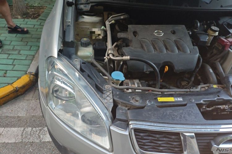 Used Nissan Qashqai 2012 2.0 XL Fire CVT 2WD Engine Bay Right