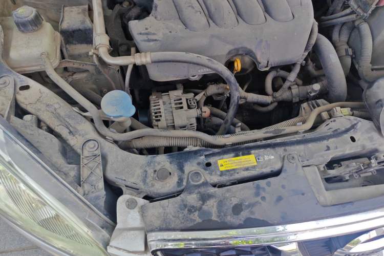 Used Nissan Qashqai 2012 2.0 XL Fire CVT 2WD Engine Bay Right
