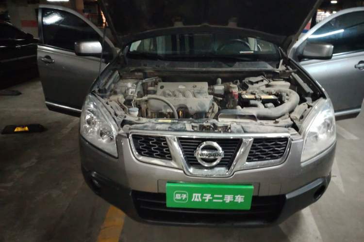Used Nissan Qashqai 2012 2.0 XL Fire CVT 2WD Engine Bay Right