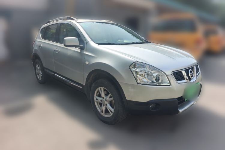 Used Nissan Qashqai 2012 2.0 XL Fire CVT 2WD Front Right 45 Deg