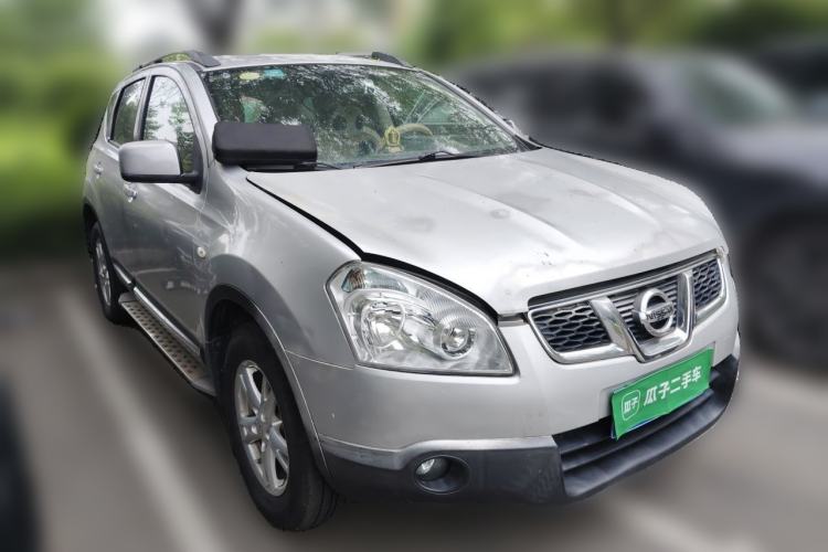 Used Nissan Qashqai 2012 2.0 XL Fire CVT 2WD Front Right 45 Deg