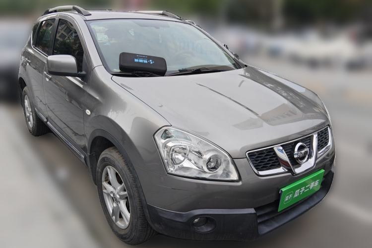 Used Nissan Qashqai 2012 2.0 XL Fire 6MT 2WD Front Right 45 Deg