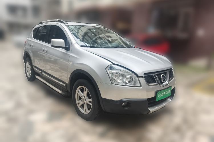 Used Nissan Qashqai 2012 2.0 XL Fire CVT 2WD Front Right 45 Deg