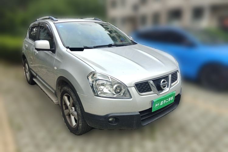 Used Nissan Qashqai 2012 2.0 XV LE CVT 2WD Front Right 45 Deg