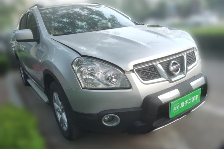Used Nissan Qashqai 2012 2.0 XL Fire CVT 2WD Front Right 45 Deg