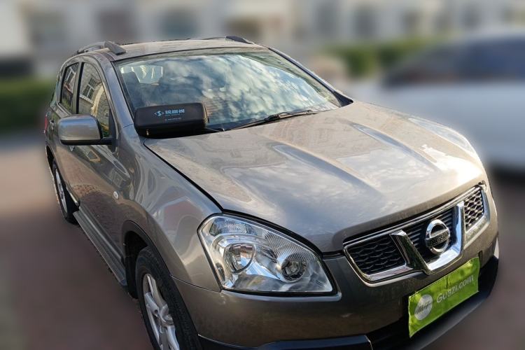 Used Nissan Qashqai 2012 2.0 XL Fire CVT 2WD Front Right 45 Deg