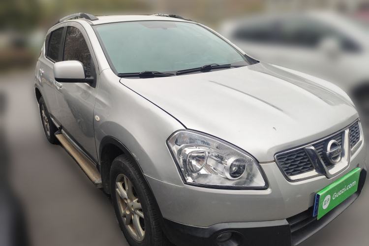 Used Nissan Qashqai 2012 2.0 XL Fire CVT 2WD Front Right 45 Deg