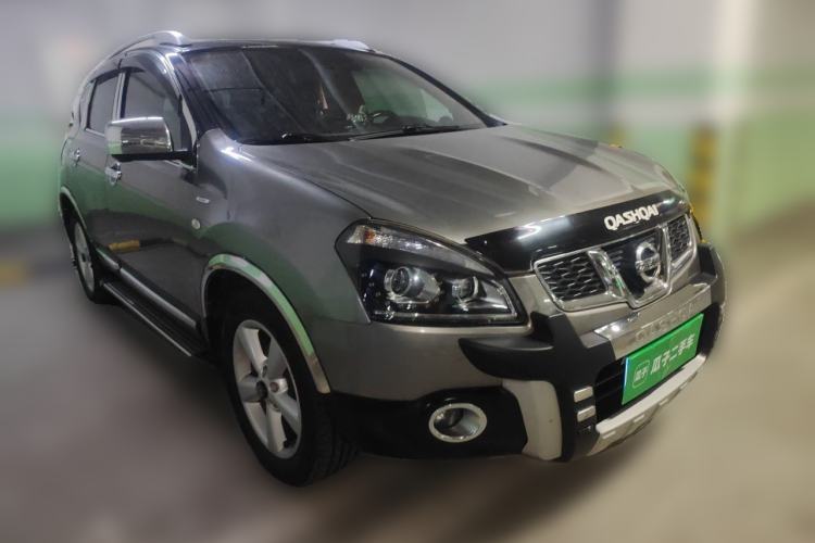 Used Nissan Qashqai 2012 2.0 XV LE CVT 2WD Front Right 45 Deg
