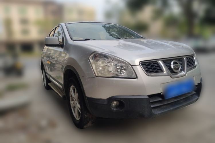 Used Nissan Qashqai 2012 2.0 XL Fire CVT 2WD Front Right 45 Deg