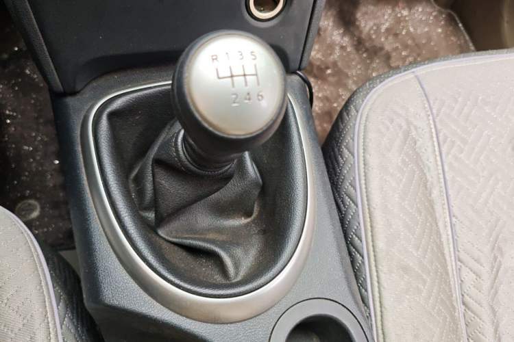 Used Nissan Qashqai 2012 2.0 XL Fire 6MT 2WD Gear Lever