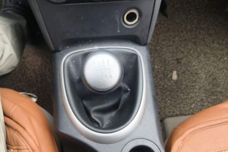 Used Nissan Qashqai 2012 2.0 XL Fire 6MT 2WD Gear Lever