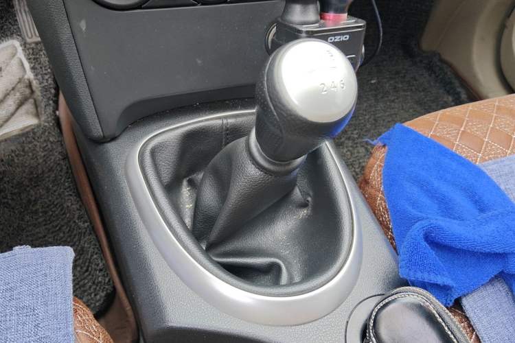 Used Nissan Qashqai 2012 2.0 XL Fire 6MT 2WD Gear Lever