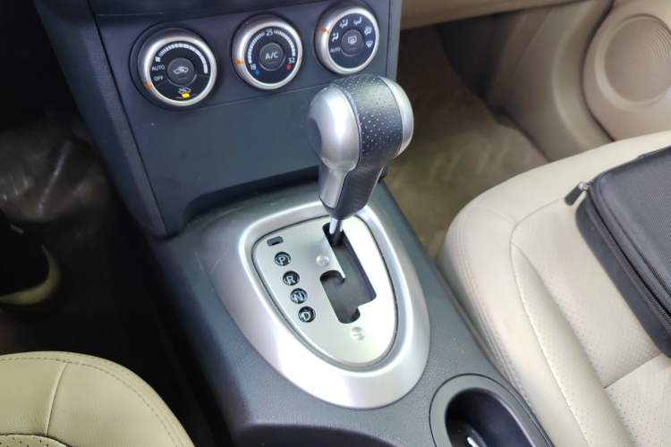 Used Nissan Qashqai 2012 2.0 XV LE CVT 2WD Gear Lever