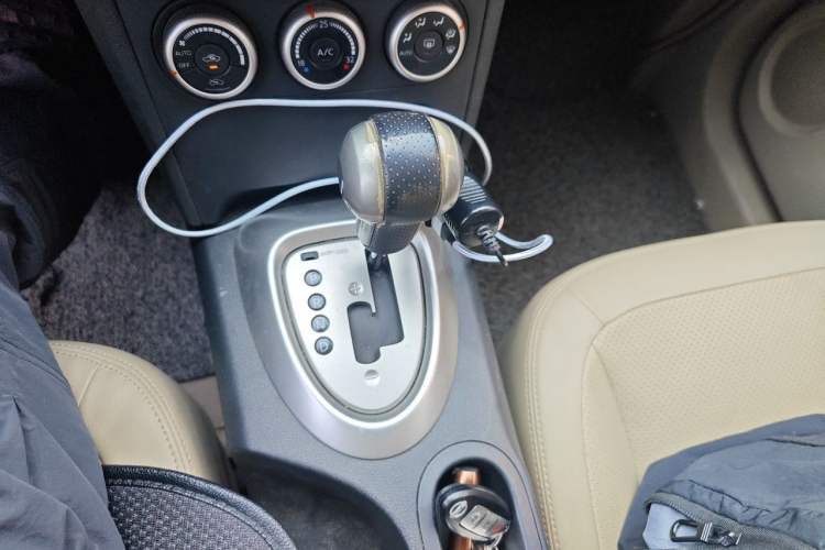 Used Nissan Qashqai 2012 2.0 XV LE CVT 2WD Gear Lever