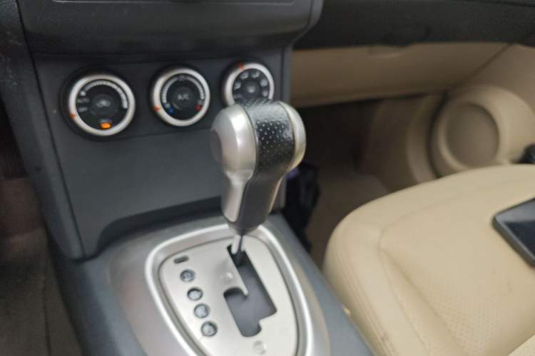 Used Nissan Qashqai 2012 2.0 XV LE CVT 2WD Gear Lever