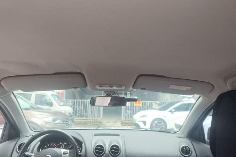 Used Nissan Qashqai 2012 2.0 XL Fire CVT 2WD Headliner
