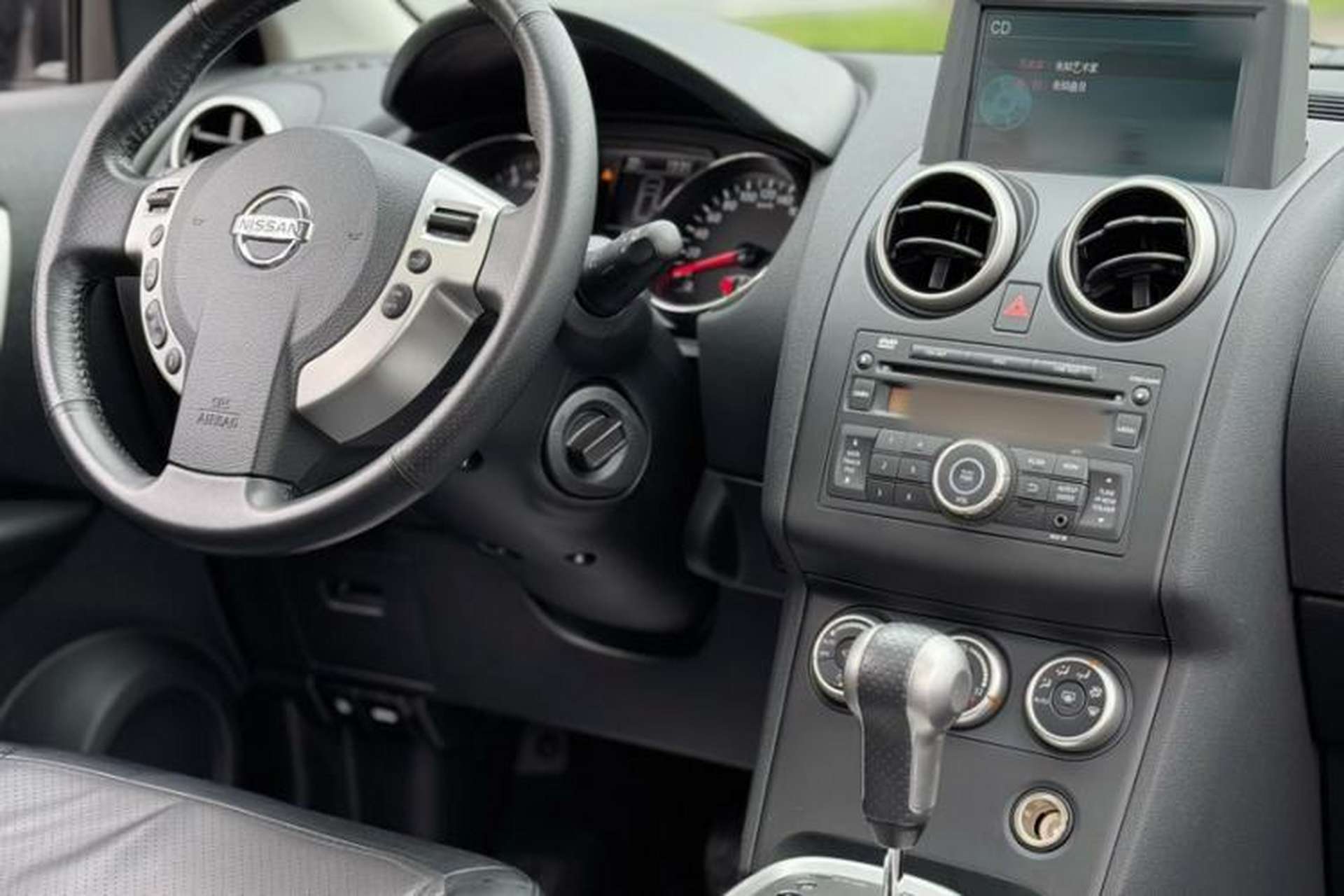 Used Nissan Qashqai 2012 2.0 XV LE CVT 2WD Interior 13