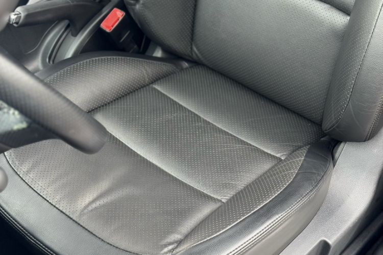 Used Nissan Qashqai 2012 2.0 XV LE CVT 2WD Interior 6