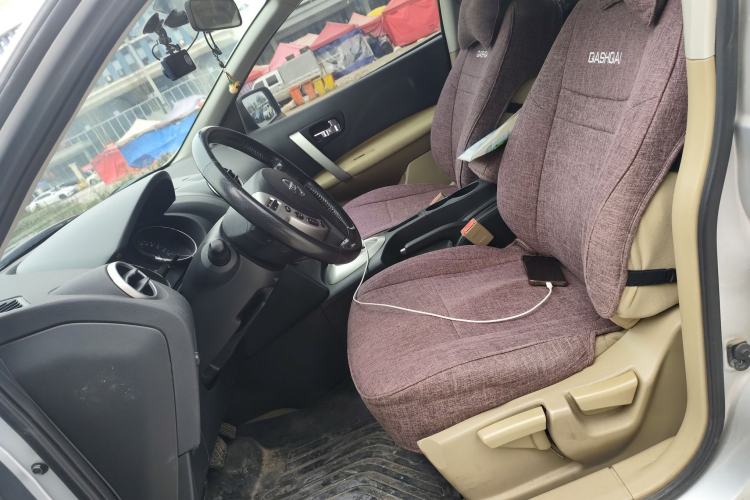 Used Nissan Qashqai 2012 2.0 XL Fire CVT 2WD Left Front Seat