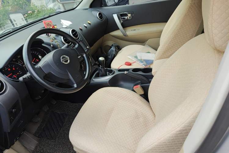 Used Nissan Qashqai 2012 2.0 XL Fire 6MT 2WD Left Front Seat